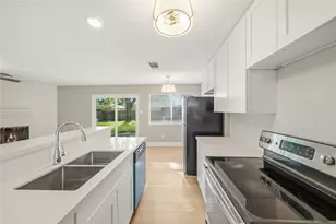 6523 La Violetta Dr, Houston, TX 77083 - Photo 5