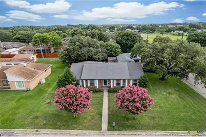 300 Green Avenue, Palacios, TX 77465 - Photo 3