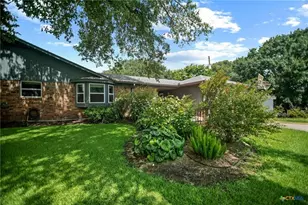 300 Green Ave, Palacios, TX 77465 - Photo 27