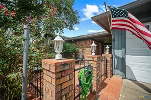 300 Green Ave, Palacios, TX 77465 - Photo 29