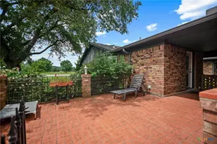 300 Green Ave, Palacios, TX 77465 - Photo 29