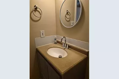 1014 Gunnison Street, Sealy, TX 77474 - Photo 3