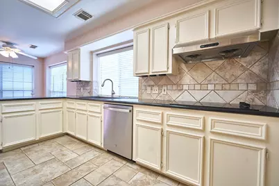 5022 Moss Run Drive, Missouri City, TX 77459 - Photo 11