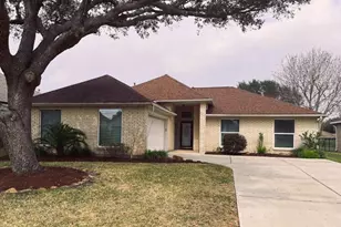 2735 S Peach Hollow Cir, Pearland, TX 77584 - Photo 1