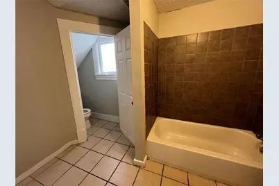 1724 Avenue N 1/2, Galveston, TX 77550 - Photo 5