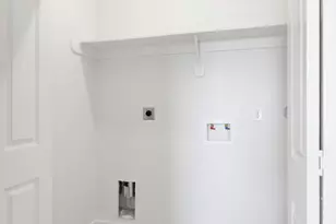 4020 Ave N 1/2, Galveston, TX 77550 - Photo 13