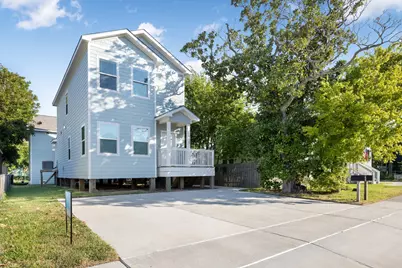 4020 Avenue N 1/2 #Front, Galveston, TX 77550 - Photo 1