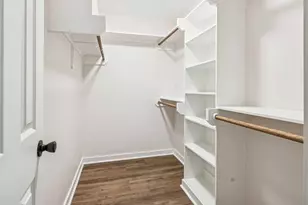 305 James St, Winnie, TX 77665 - Photo 15