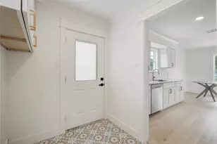 9822 Thorn St, Houston, TX 77078 - Photo 15