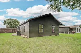 9822 Thorn St, Houston, TX 77078 - Photo 31
