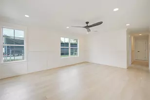 9822 Thorn St, Houston, TX 77078 - Photo 7