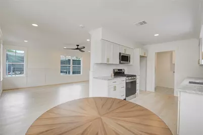 9822 Thorn Street, Houston, TX 77078 - Photo 9