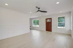 9822 Thorn St, Houston, TX 77078 - Photo 5