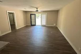 722 Indian Hill Blvd, Livingston, TX 77351 - Photo 5