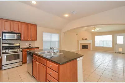24643 Hampton Lakes Drive, Katy, TX 77493 - Photo 9