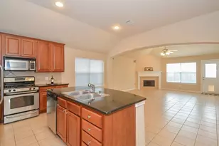 24643 Hampton Lakes Dr, Katy, TX 77493 - Photo 9