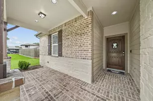 227 Forest Park Dr, West Columbia, TX 77486 - Photo 3