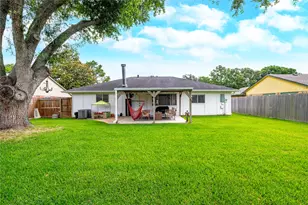 16710 Nina Dr, Friendswood, TX 77546 - Photo 35
