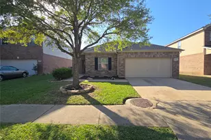 6702 Castle Terrace Ct, Spring, TX 77379 - Photo 3