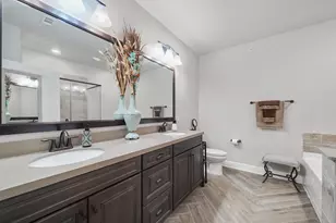 6804 Westview Dr, Houston, TX 77055 - Photo 17