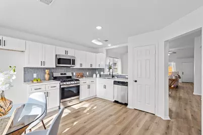 4835 Chase More Drive, Bacliff, TX 77518 - Photo 5