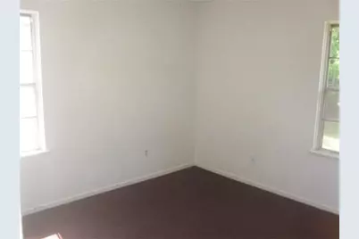 5422 Thrush Drive, Houston, TX 77033 - Photo 7
