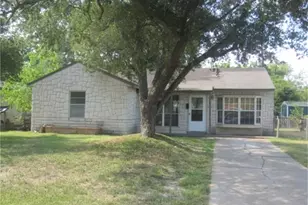 5422 Thrush Dr, Houston, TX 77033 - Photo 1