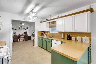 144 Thornton, Trinity, TX 75862 - Photo 13