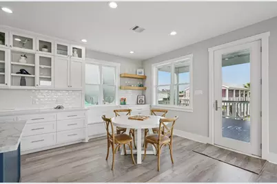 16700 Montego Way, Jamaica Beach, TX 77554 - Photo 9