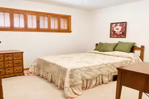 317 Richmond St, Angleton, TX 77515 - Photo 9
