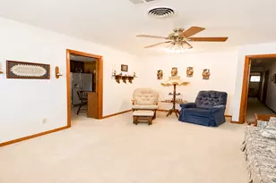 317 Richmond St, Angleton, TX 77515 - Photo 3