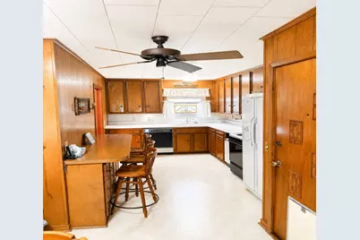 317 Richmond Street, Angleton, TX 77515 - Photo 5