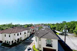 939 Queen Annes Rd, Houston, TX 77024 - Photo 35