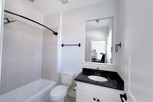 939 Queen Annes Rd, Houston, TX 77024 - Photo 39