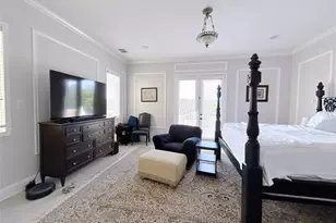 939 Queen Annes Rd, Houston, TX 77024 - Photo 29