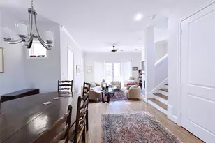 939 Queen Annes Rd, Houston, TX 77024 - Photo 7