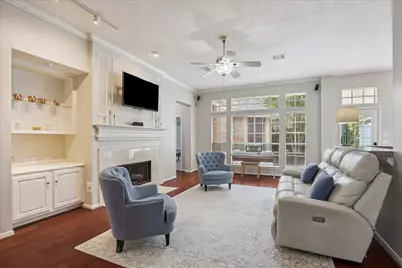 13818 Mill Garden Court, Houston, TX 77059 - Photo 5