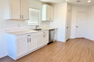 7306 Greenbriar Canyon Ln, Katy, TX 77493 - Photo 9