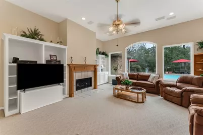 2313 Carriage Run E, Conroe, TX 77384 - Photo 9