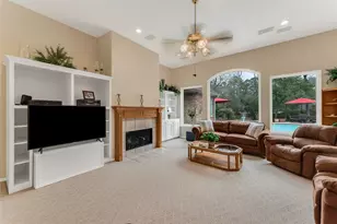 2313 Carriage Run E, Conroe, TX 77384 - Photo 9