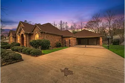 2313 Carriage Run E, Conroe, TX 77384 - Photo 43