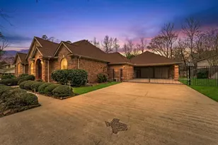 2313 Carriage Run E, Conroe, TX 77384 - Photo 43