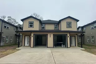 161 S 10th St, Conroe, TX 77301 - Photo 1