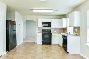 13118 Kingston Point Ln, Houston, TX 77047 - Photo 5