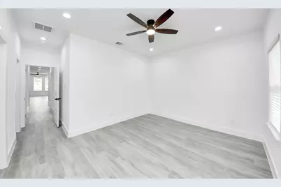 221 Armstrong Street #B, Houston, TX 77029 - Photo 7