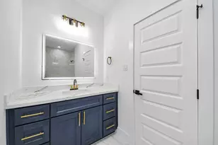 221 Armstrong St, Houston, TX 77029 - Photo 5