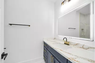 221 Armstrong Street #B, Houston, TX 77029 - Photo 11