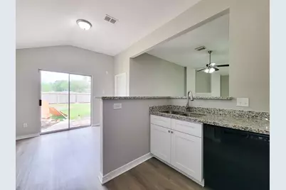 15814 Murrelet Court, Humble, TX 77396 - Photo 7