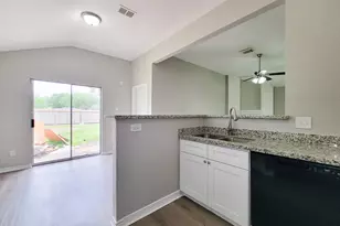 15814 Murrelet Ct, Humble, TX 77396 - Photo 7