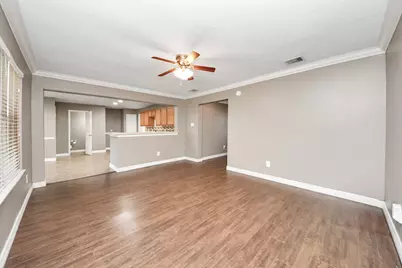 11115 Opal Glen Ln, Houston, TX 77075 - Photo 9